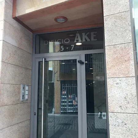 Ake *