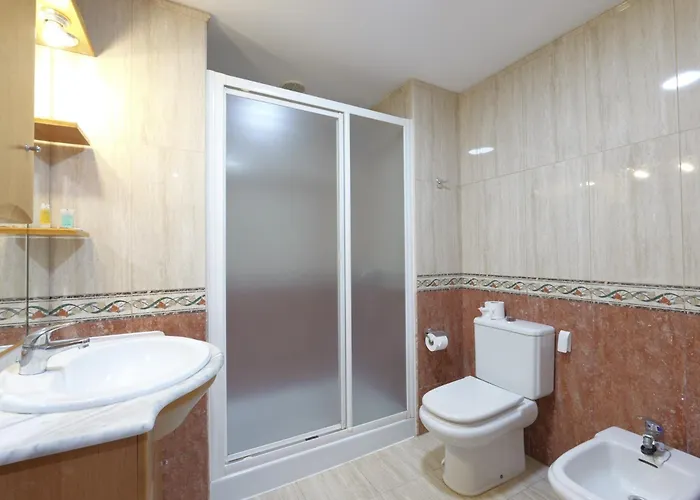 Ake * 洛斯克里斯蒂亚诺斯